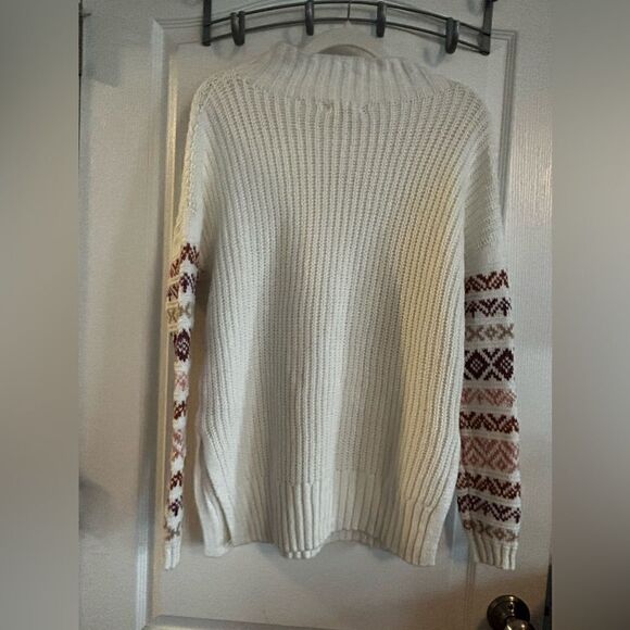 Maurices White Fair Isle Sleeve Sweater Small oversized NWT - Picture 2 of 11